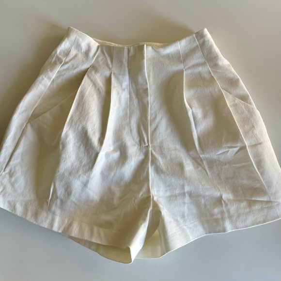 NEW WITHOUT TAG Princess Polly ‘Shanon Shorts’ - Picture 2 of 4